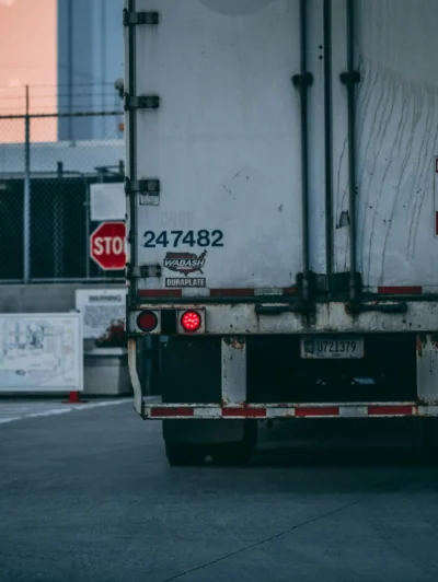 Умови постачання EXW: що обов’язково треба врахувати покупцеві