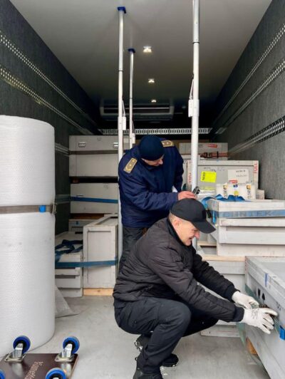 Митне оформлення вантажів: податки, документи та допомога