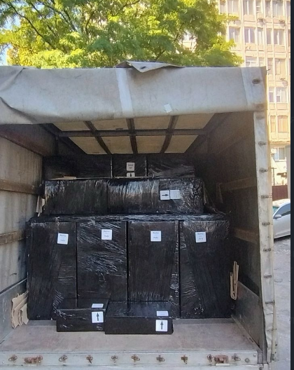 Доставка металевих шаф з України до Італії